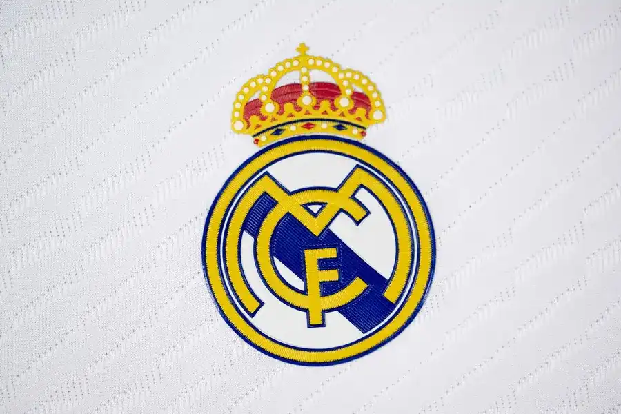 Real Madridi ia hap derën të preferuarit së tifozëve