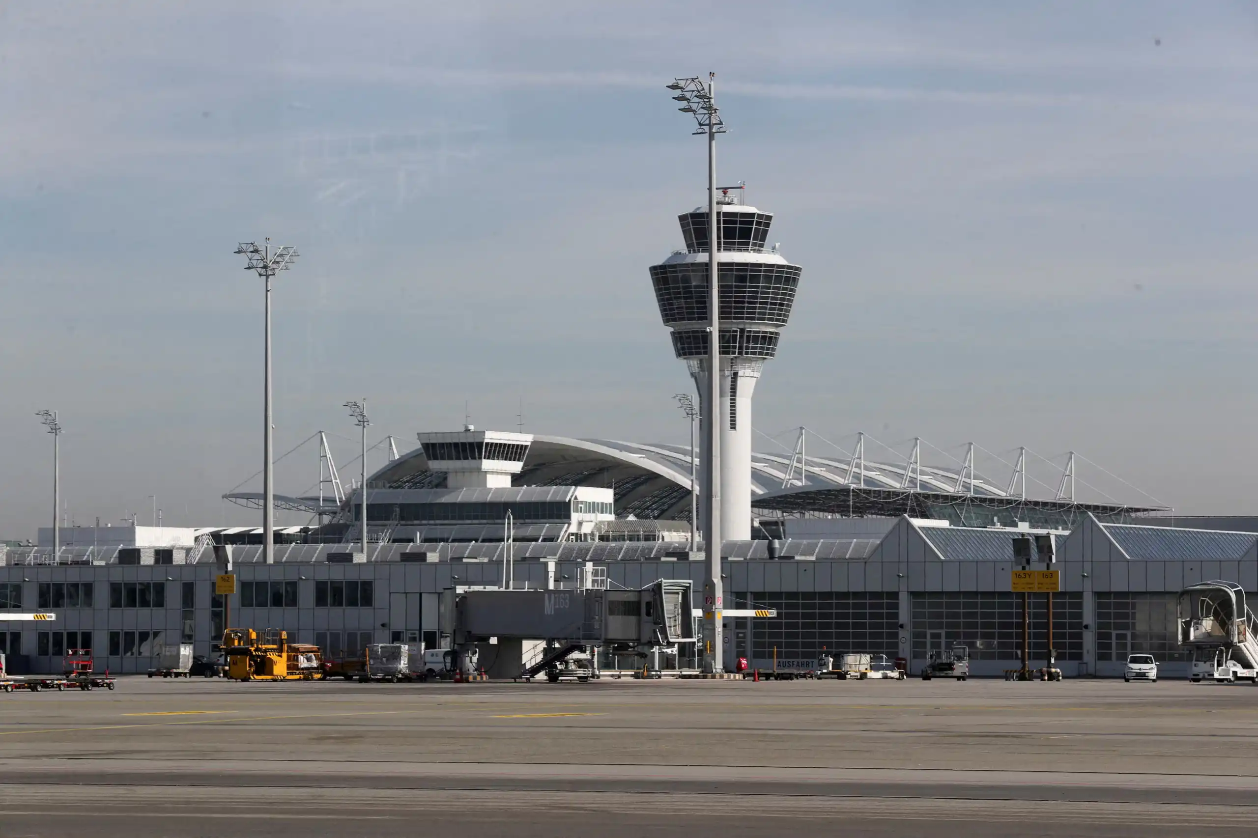Aeroporti i Mynihut mbyllet për herë të dytë brenda 24 orëve, shkak të dronët