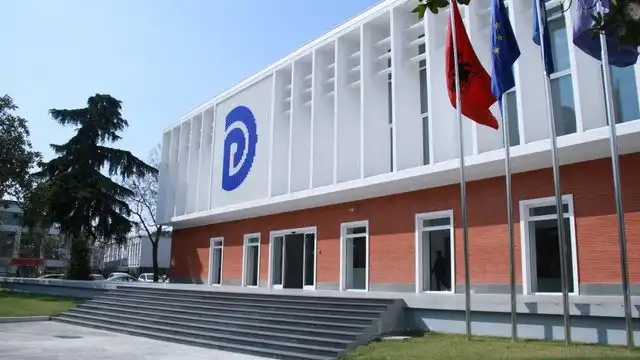 Tirana, PD nuk bojkoton/ Por nuk ka ende një emër kandidati për kreun e Bashkisë