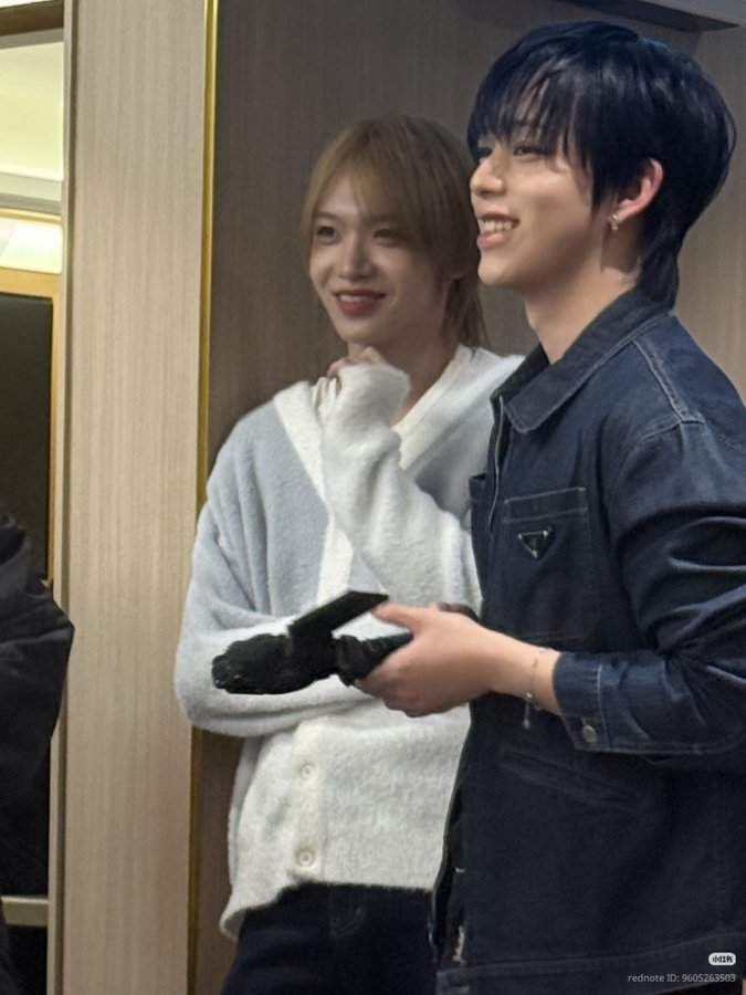 Blue Hair Sighting at Haidilao — AHOF News - Image 1