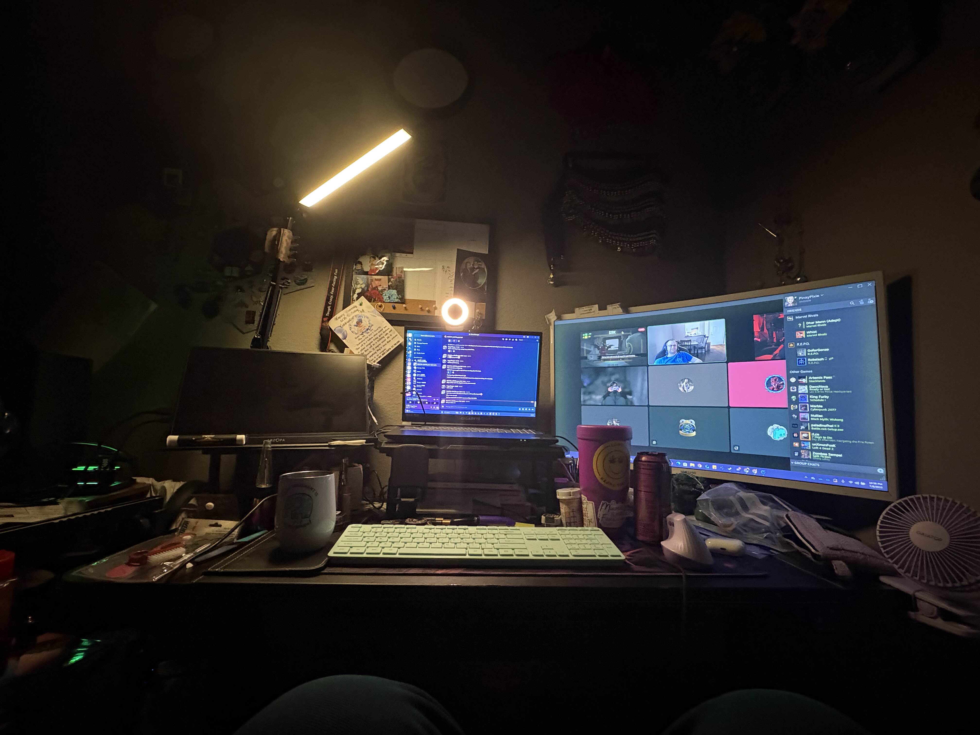 Share Your Setups: Desk Tours & Battlestations