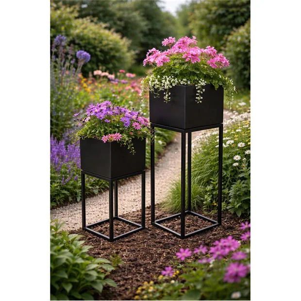 Linea - Set Of 2 Square Metal Planters