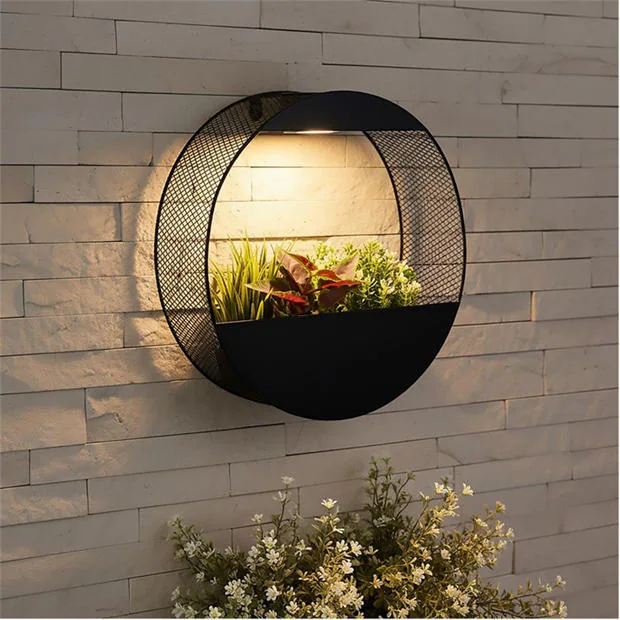 Streetwize - Circular Solar Wall Planter