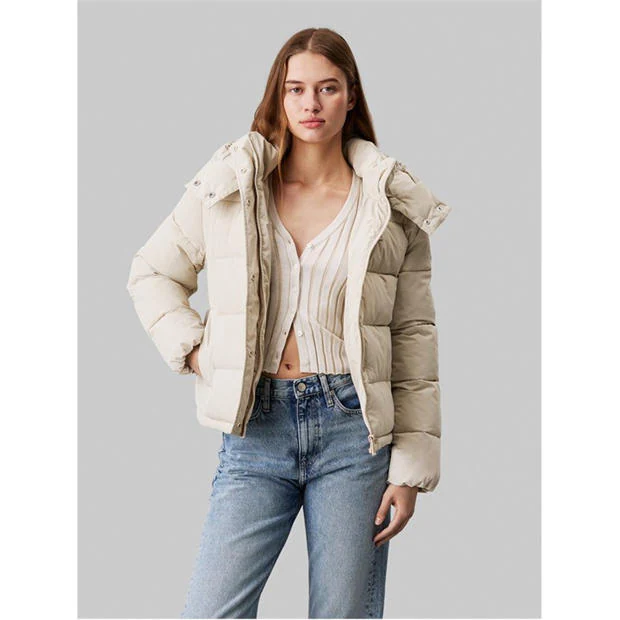 Calvin Klein Jeans - Women's  Essential Water Resistant RDS-Certified Down Short Puffer Jacket