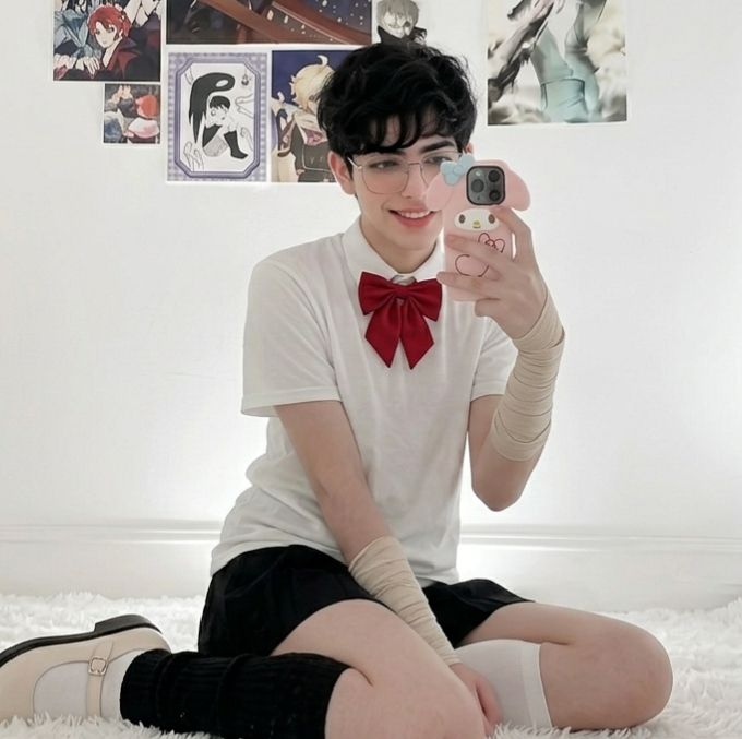 Femboy in Middle East Seeking Real Connection