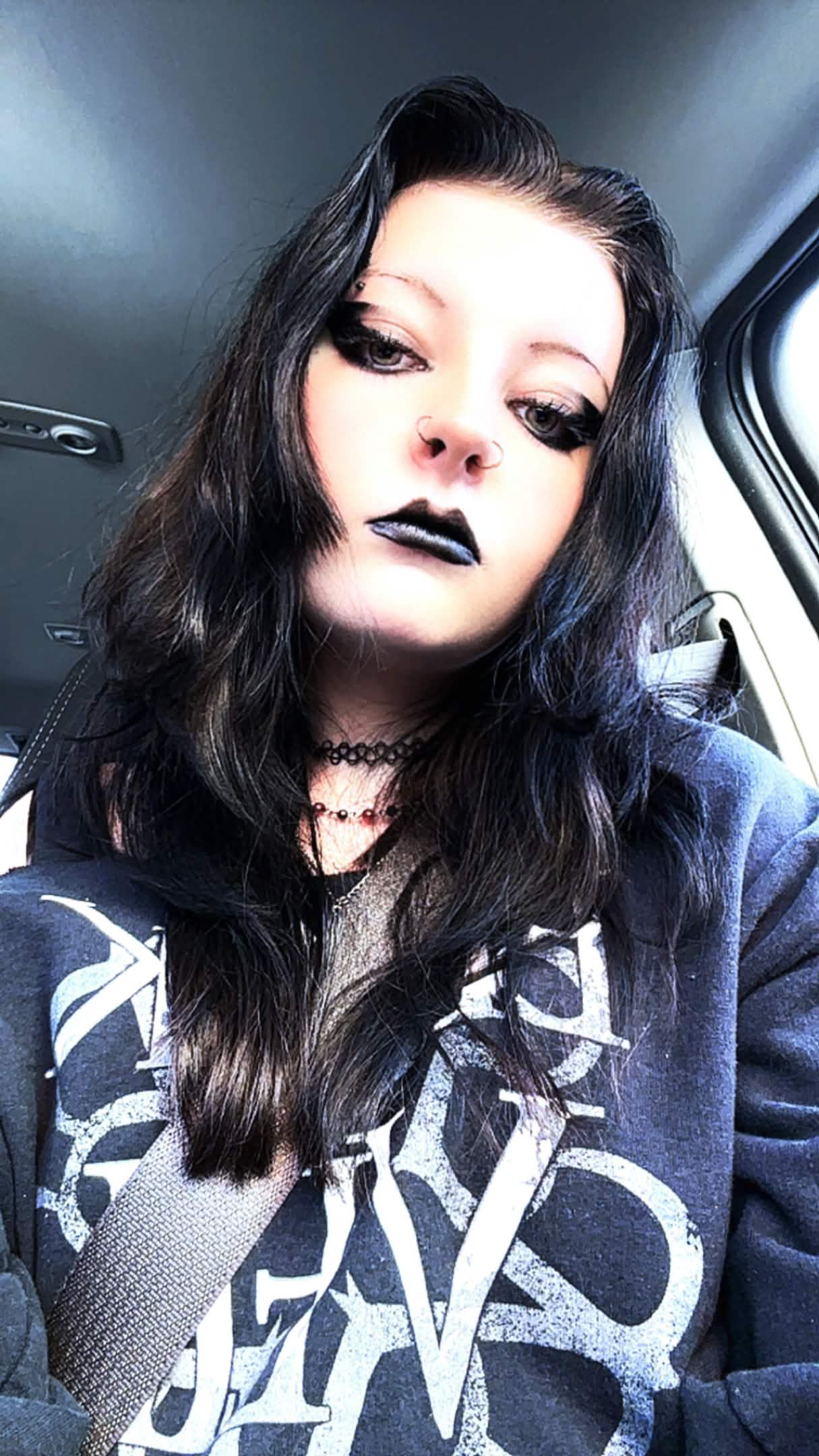 Member Intro: Pronouns, Games & Goth Vibes - Image 2