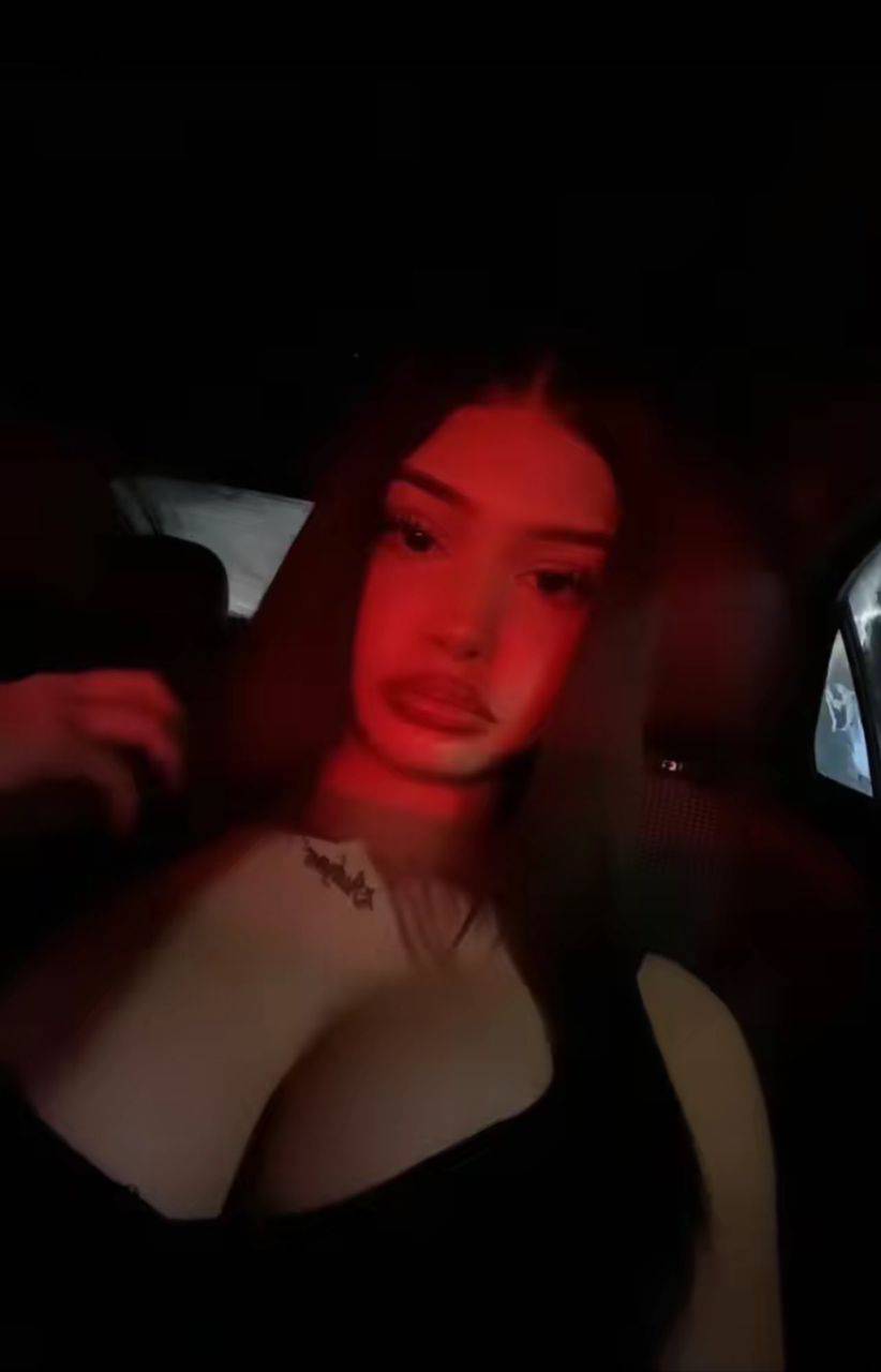 DMs Open: Flirty Hair Day Post - Image 1