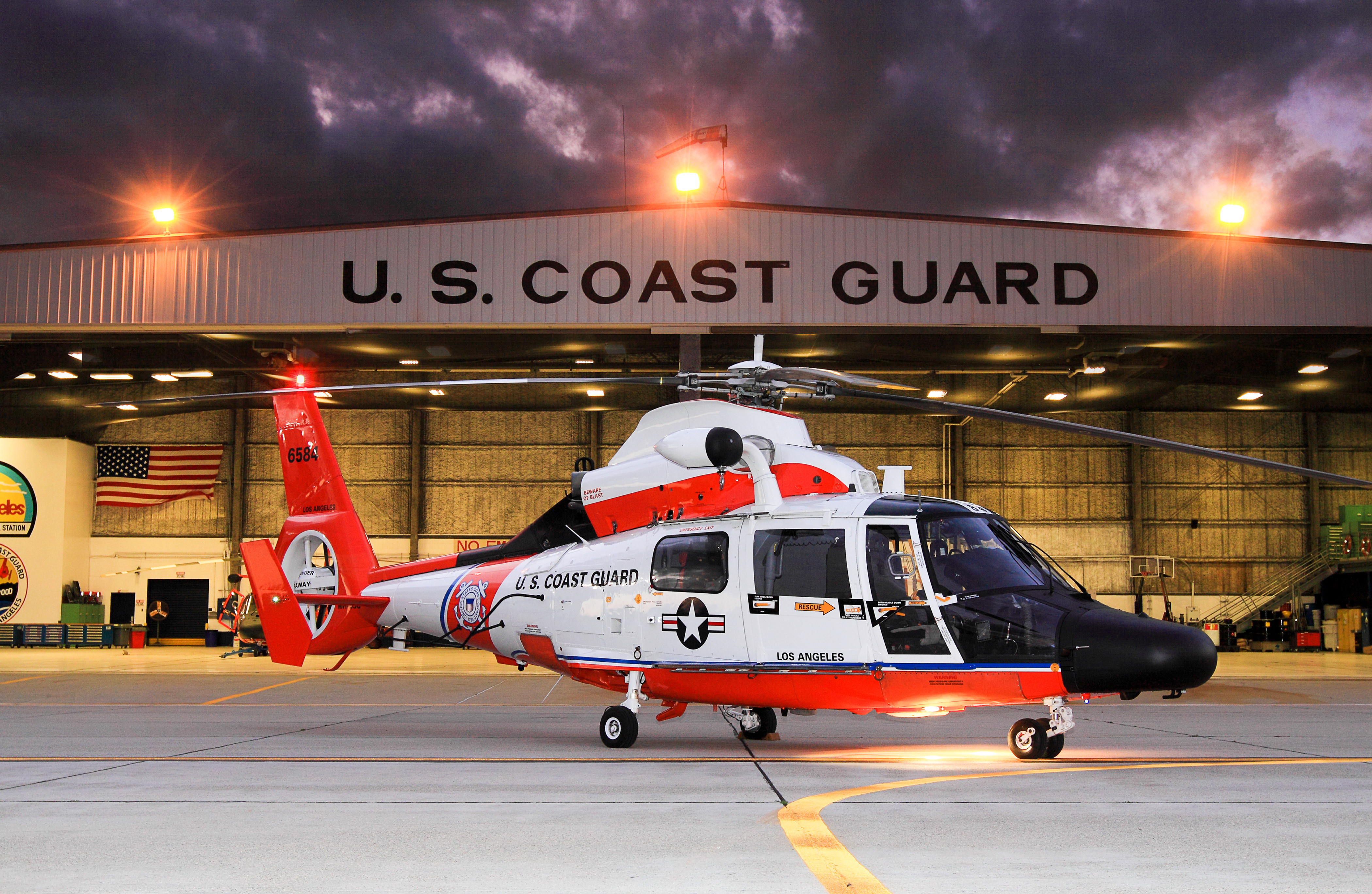 BrickWar Showcase: HH-65C Dolphin Helicopter Build - Image 1