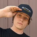 stand_warner