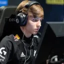 adamvagyok._.