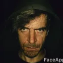 ustedestaaqui