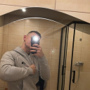 avatar Adrian 🤙🏻