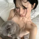petitefemale