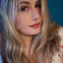 avatar Elli 💜