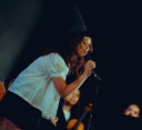 Laufey Discord server banner