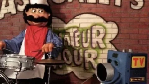 Pasqually's Amateur Hour! banner