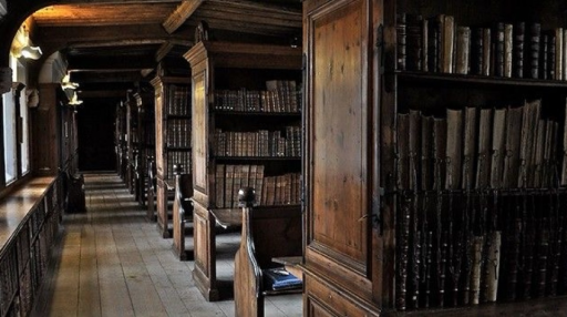 𝑺𝒊𝒍𝒗𝒆𝒓 𝑬𝒂𝒔𝒕 𝑩𝒐𝒂𝒓𝒅𝒊𝒏𝒈 𝒔𝒄𝒉𝒐𝒐𝒍 Discord server banner