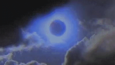 𝘨𝘭𝘰𝘰𝘮𝘪 Discord server banner