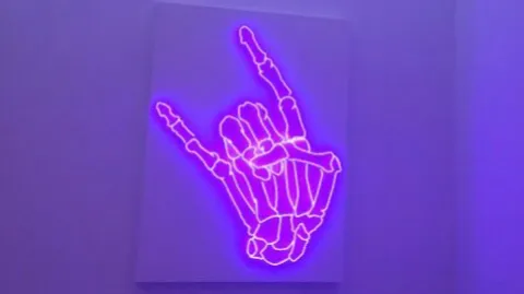 βππ³π’π« banner