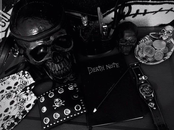 Discovery splash banner for vampyr ☆ girls only 🎸 Discord server