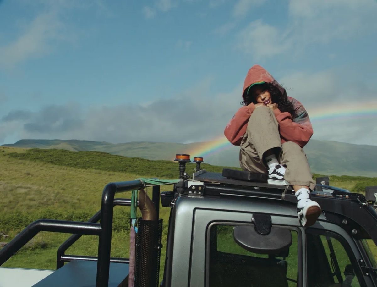 Discovery splash banner for SZA Discord server