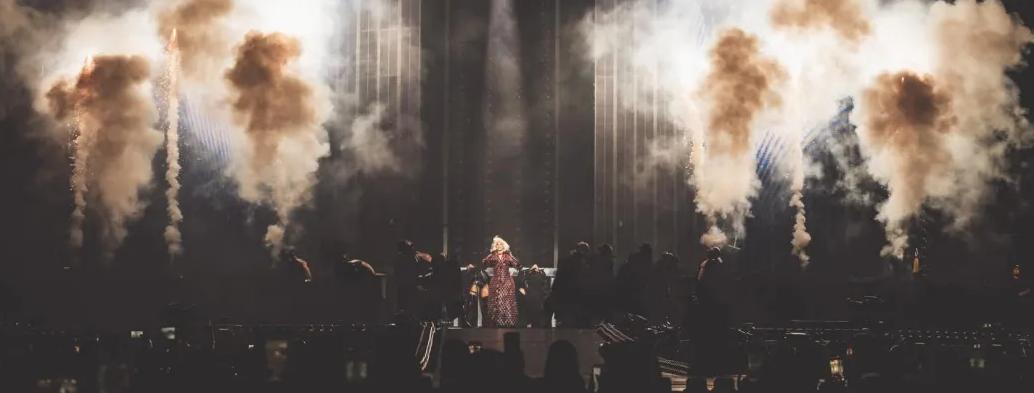 Discovery splash banner for Cardi B Discord server