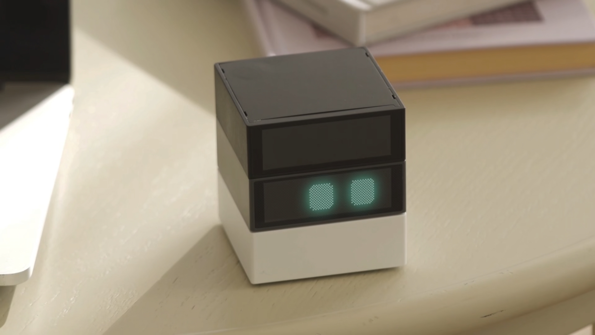 Discovery splash banner for CUBIE Discord server