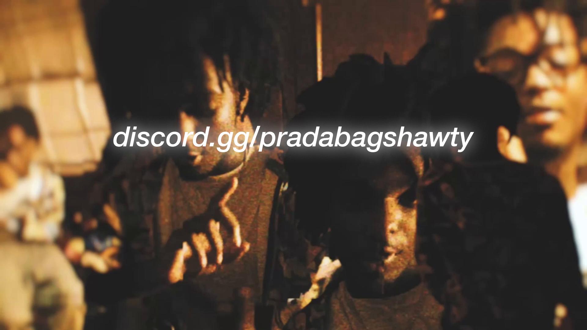 Discovery splash banner for Prada Hub Discord server