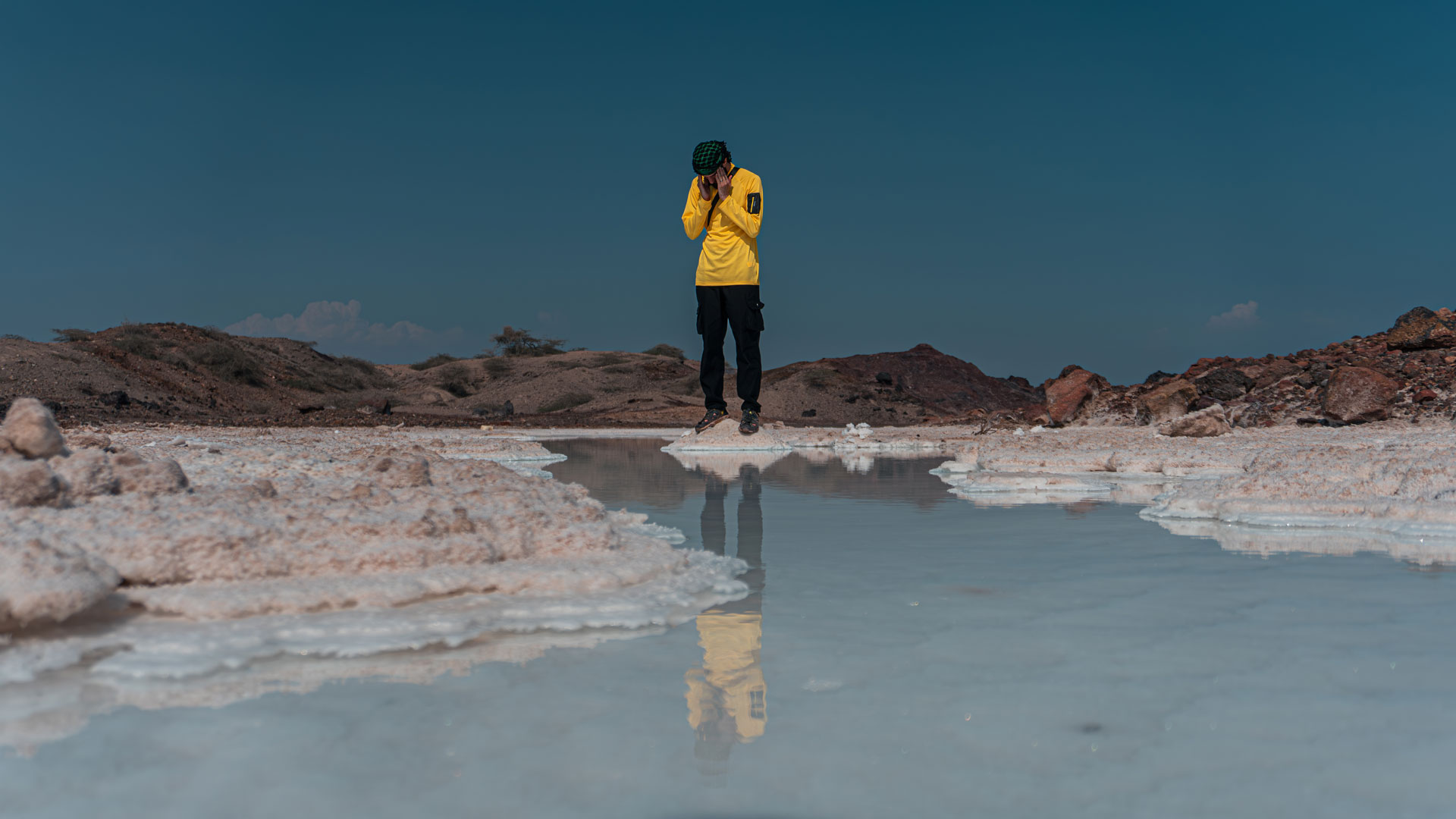 Discovery splash banner for Maduber | مدیوبر Discord server