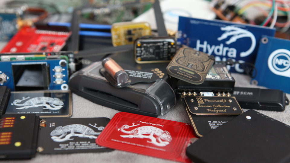 Discovery splash banner for 🔒 RFID Hacking by Iceman Discord server