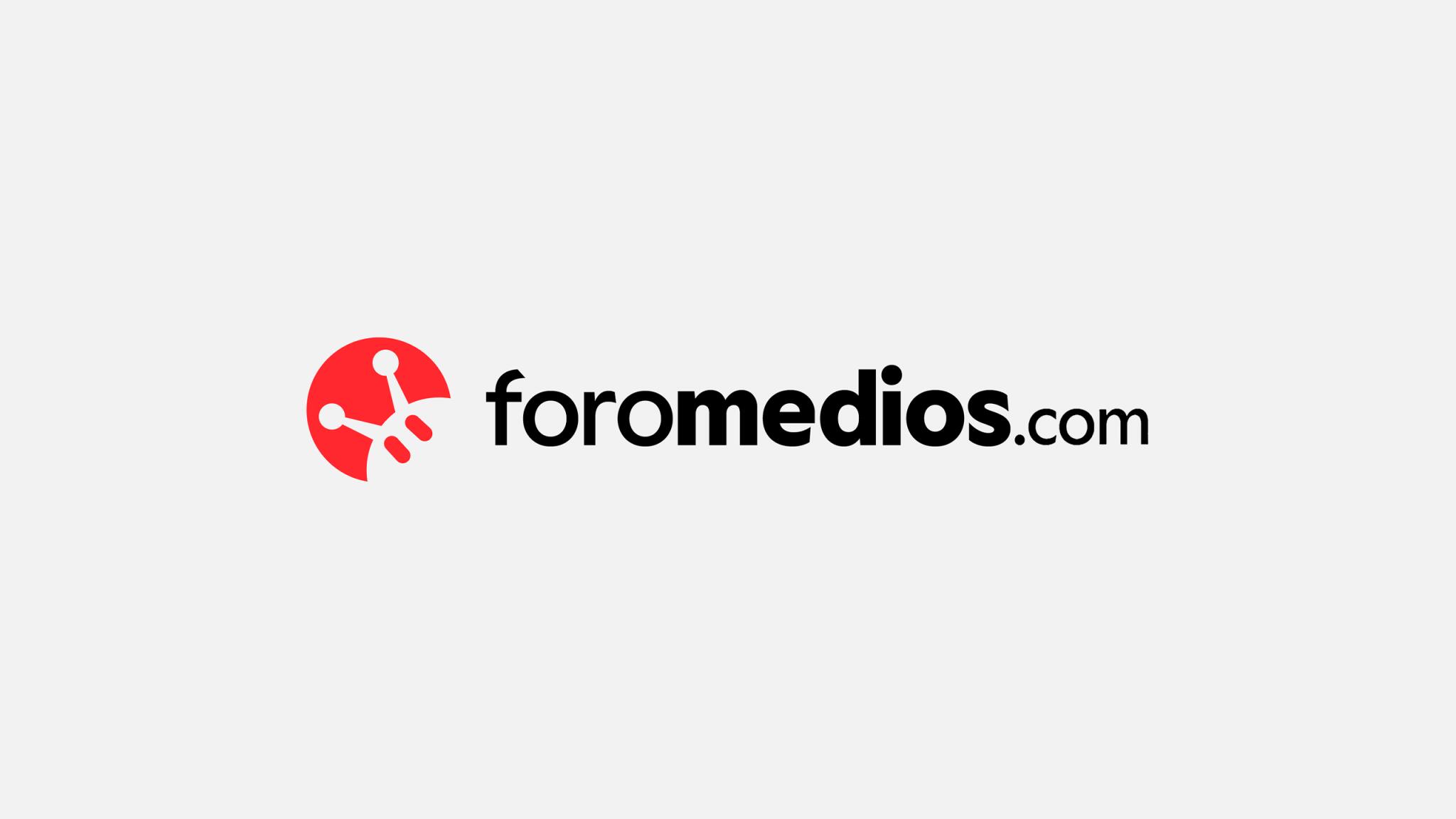 Discovery splash banner for ForoMedios.com Discord server