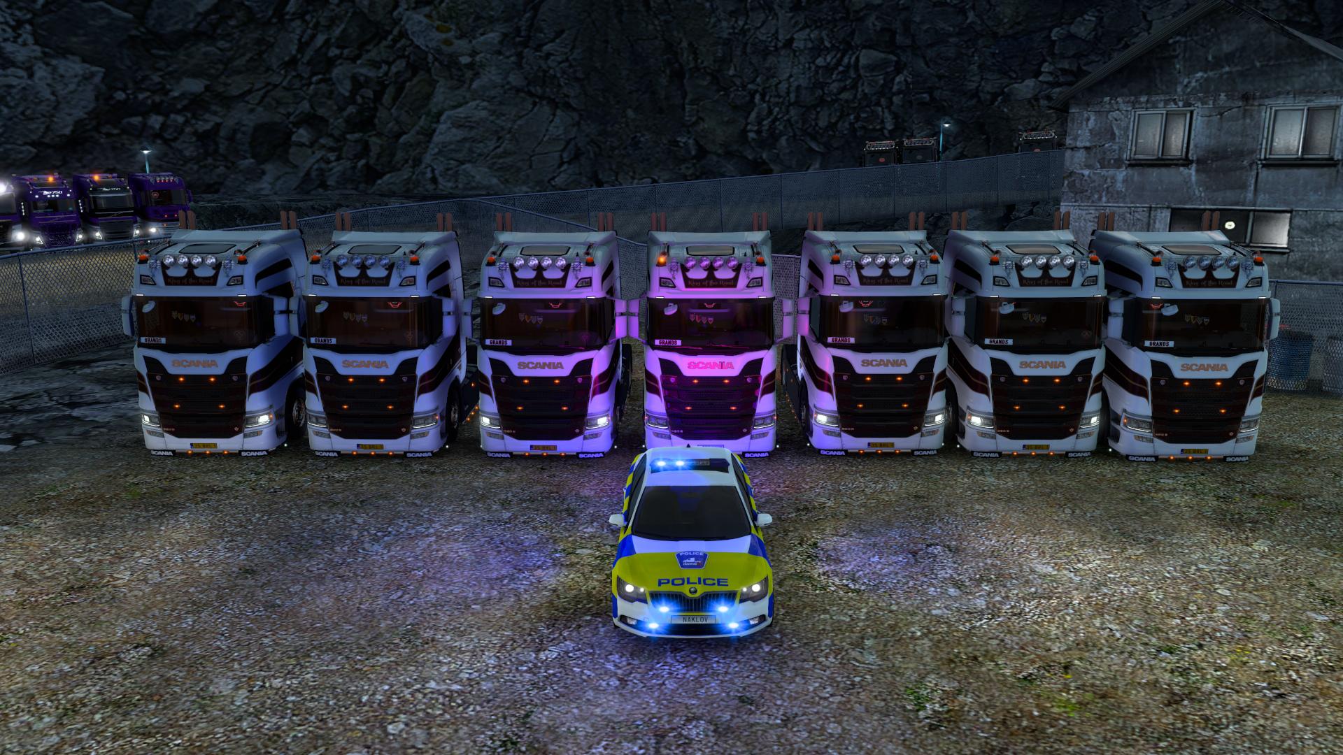 Discovery splash banner for Grands Club ®  #3YEARS Discord server