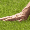 kmm_touchgrass Discord emoji