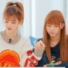 adaerinholdinghands Discord Emoji