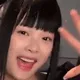 aHanniFlyingKissByeBye