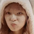 aChiquitaNomNomCute