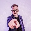 Fletch_pointing_at_you