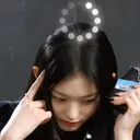 haerinloading Discord Emoji