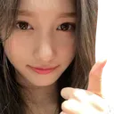 k_ive_leeseothumbup