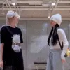 aChiquitaRukaHandshake