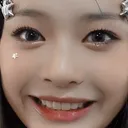 HanniAwkwardSmile