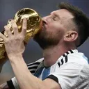 messi_kiss_wc