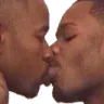 w_homiekiss