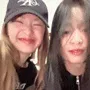 aChiquitaAhyeonKissCheek