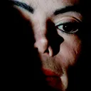 michaeljackson_creepy_peek