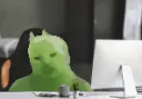 cica_bread_desk