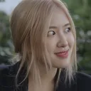 Rosie_Side_Eye