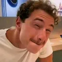 emoji_382 emoji_382
