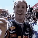 Beso animated GIF emoji from F1 Español