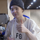 x_yoongi_thumbs_up Discord emoji